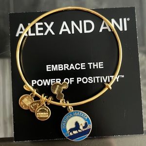Alex and Ani Disney Hakuna Maratha Lion King Gold Charm Bangle